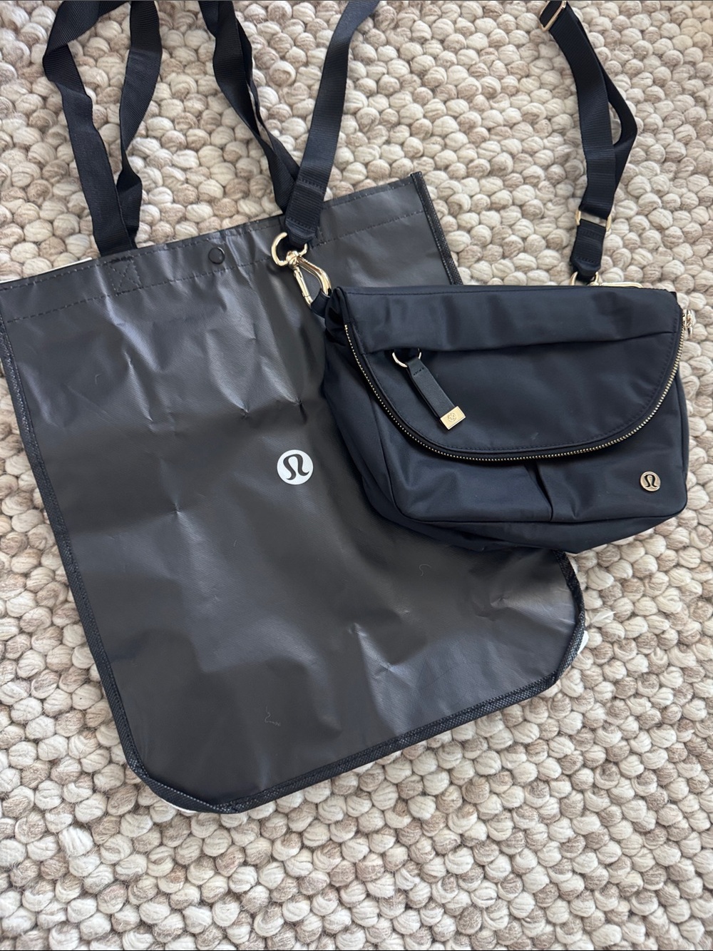 Lululemon all night festival bag. Crossbody Shoulder Bag with Gold Hardware - Picture 5 of 5